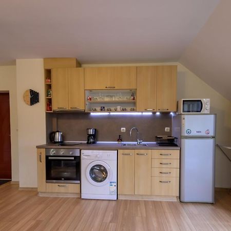 Cozy & Delightful Apart & Aubg & Free Garage Parking بلاغويفغراد المظهر الخارجي الصورة