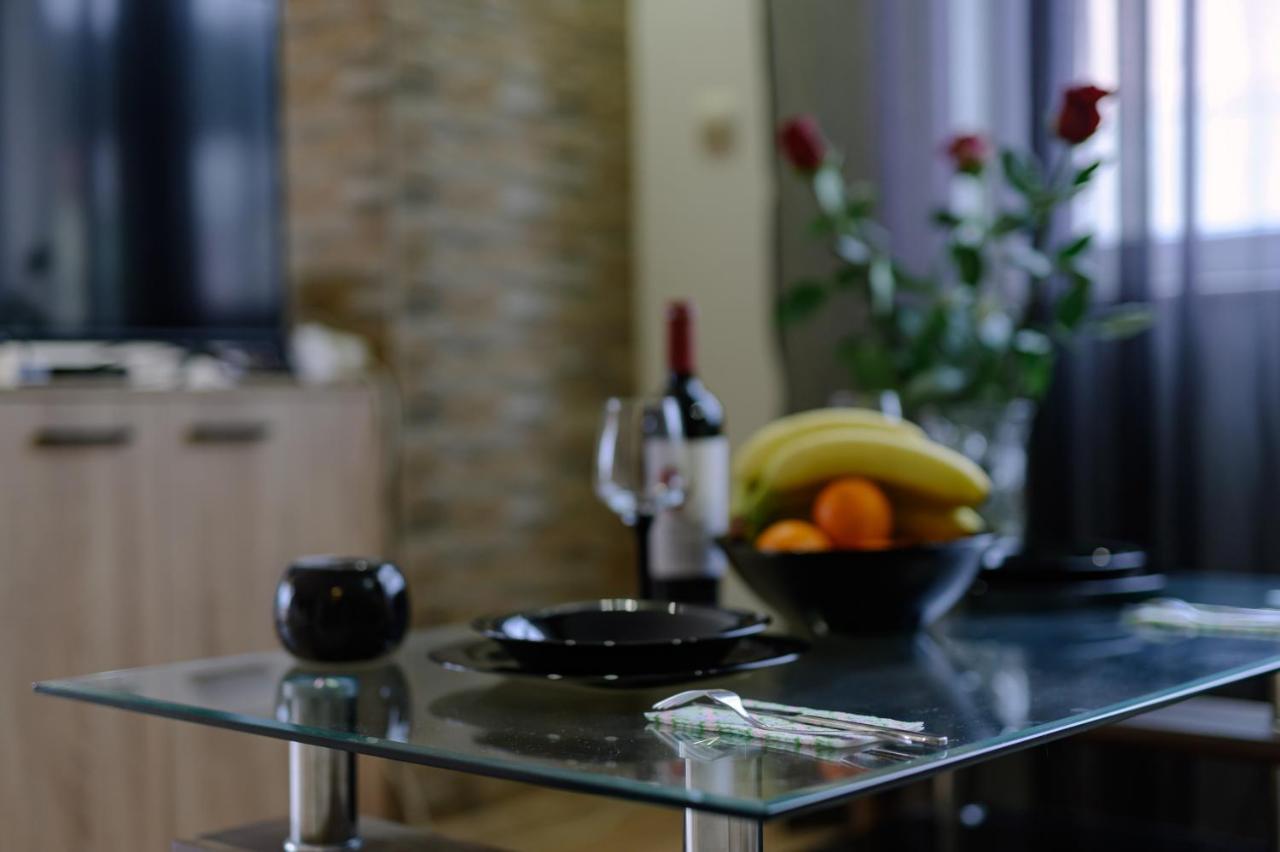 Cozy & Delightful Apart & Aubg & Free Garage Parking بلاغويفغراد المظهر الخارجي الصورة